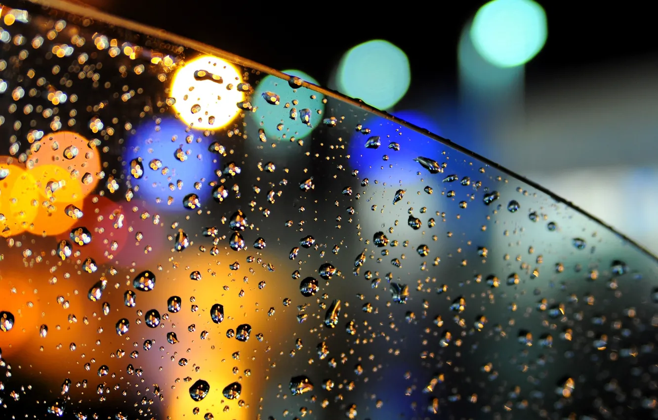 Фото обои машина, стекло, вода, капли, огни, дождь, боке