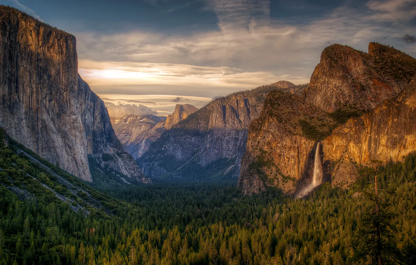 Фото обои лес, небо, горы, водопад, hdr, ациональный парк Йосемити