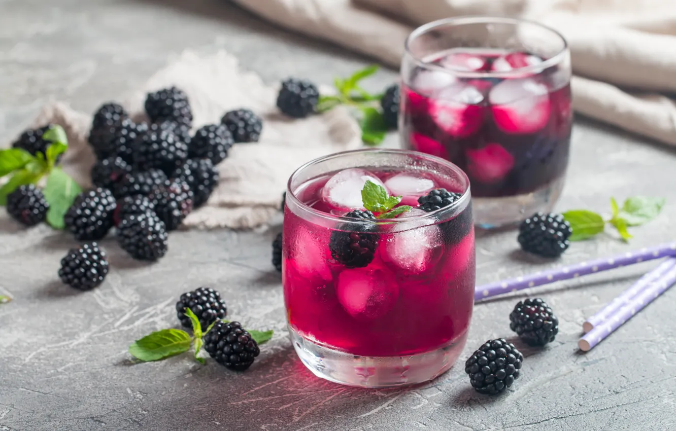 Фото обои бокал, напиток, ежевика