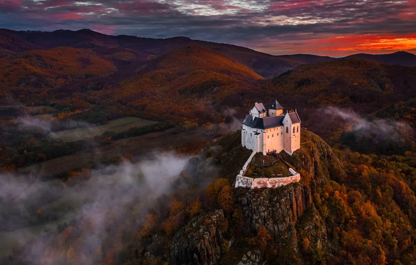 Фото обои Венгрия, Hungary, горы Земплен, Fuzer Castle, Замок Фузер, Zemplen Mountains