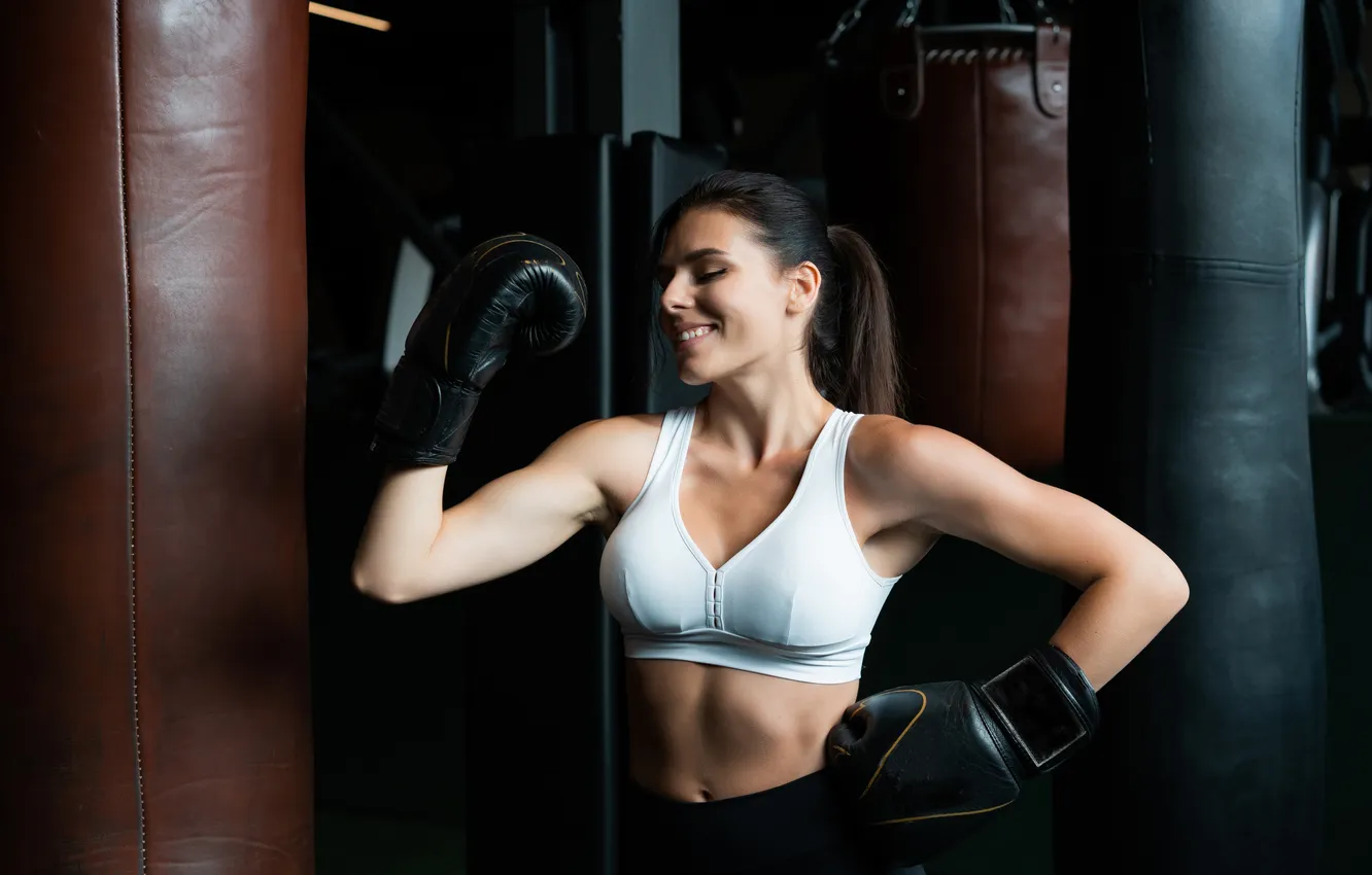 Фото обои girl, lifestyle, fitness, gloves, gym, healthy, kickboxing, independent