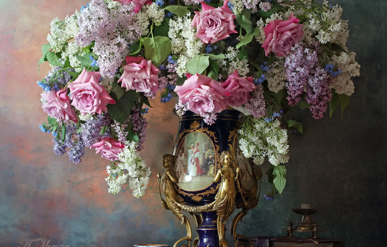 Фото обои цветы, стиль, фон, перо, розы, букет, чашка, книга