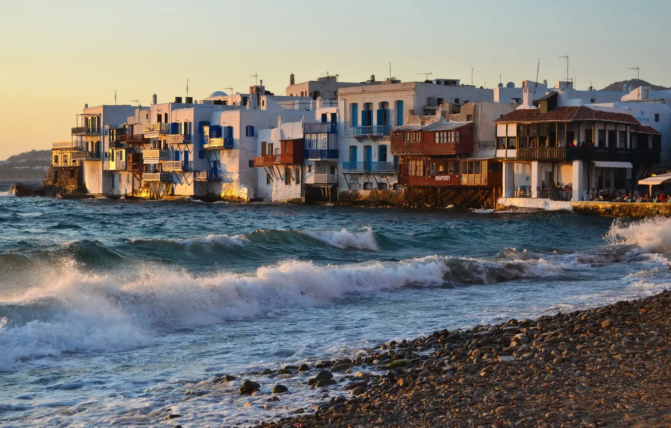 Фото обои море, волны, город, фото, побережье, Греция, прибой, Mykonos