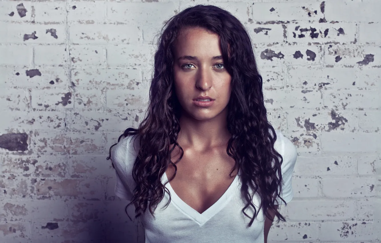 Фото обои девушка, лицо, стена, фотограф, girl, photography, photographer, Brian Storey