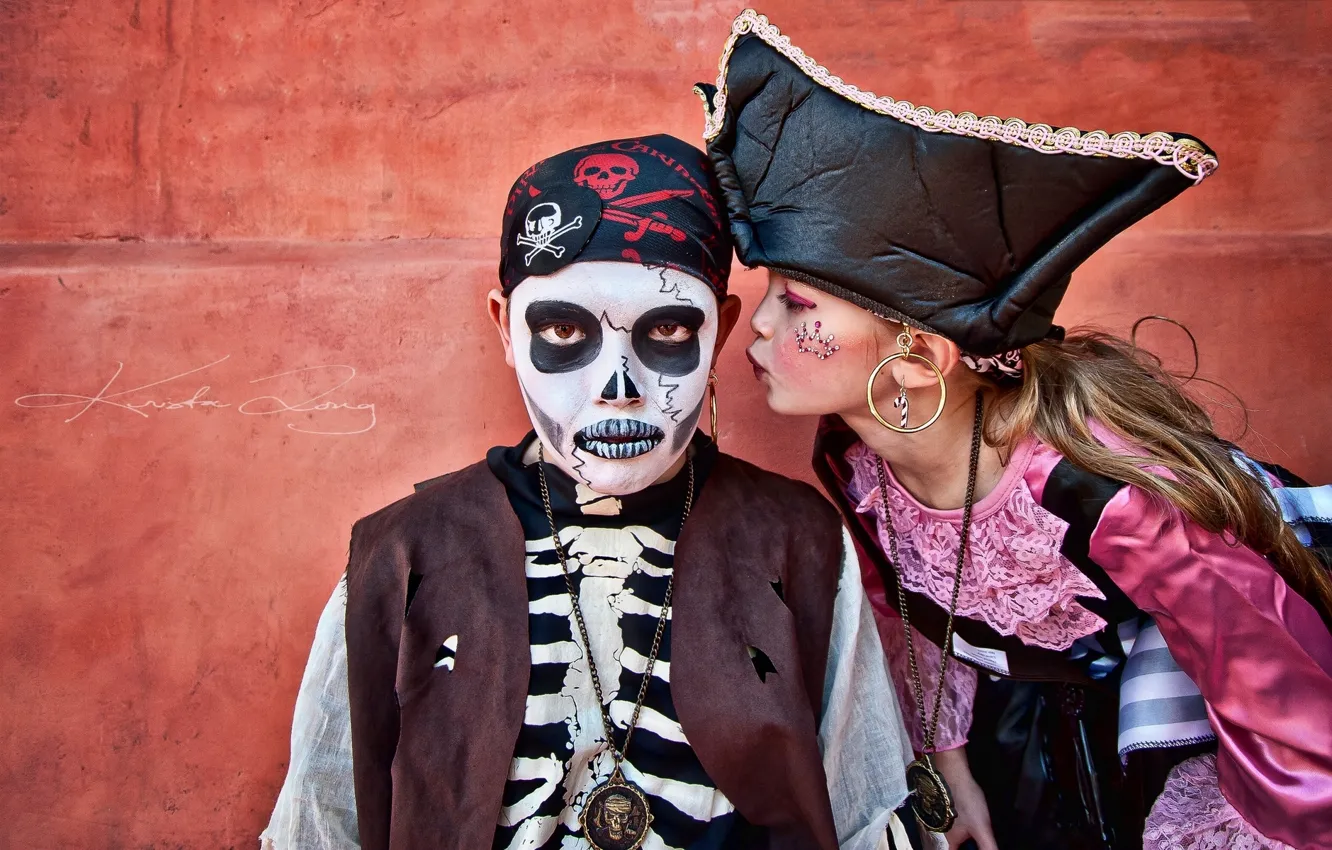 Фото обои дети, мальчик, девочка, пираты, карнавал, костюмы