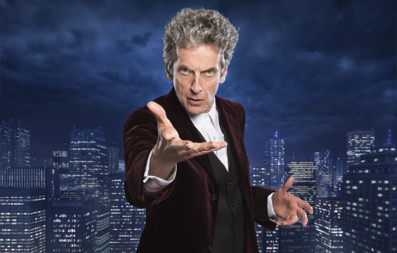 Фото обои небо, взгляд, город, дома, небоскребы, актер, мужчина, Doctor Who