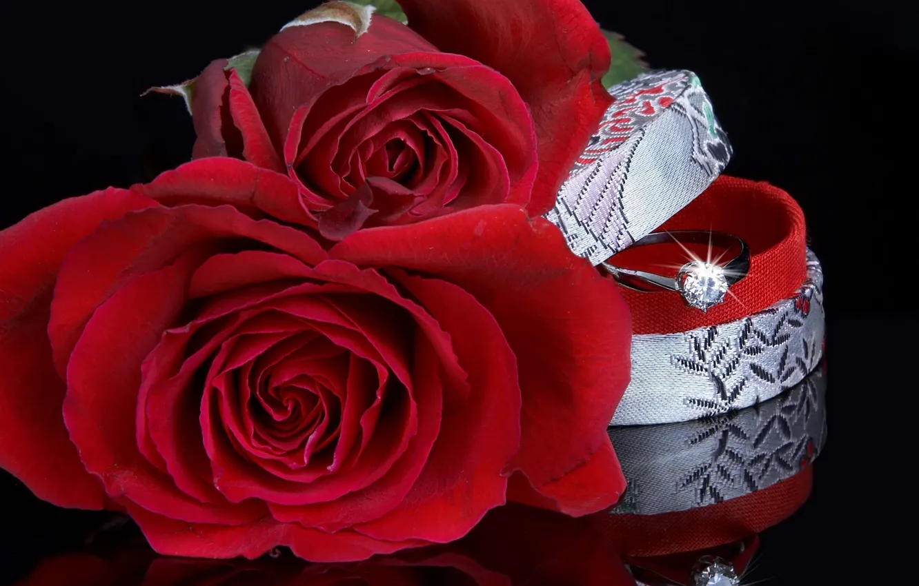 Фото обои красный, коробка, розы, кольцо, свадьба