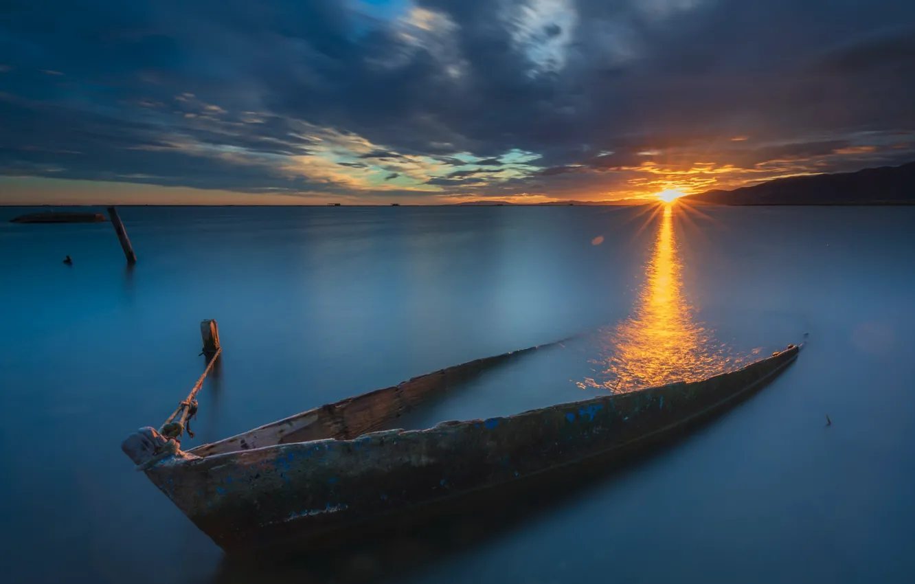 Фото обои закат, берег, лодка