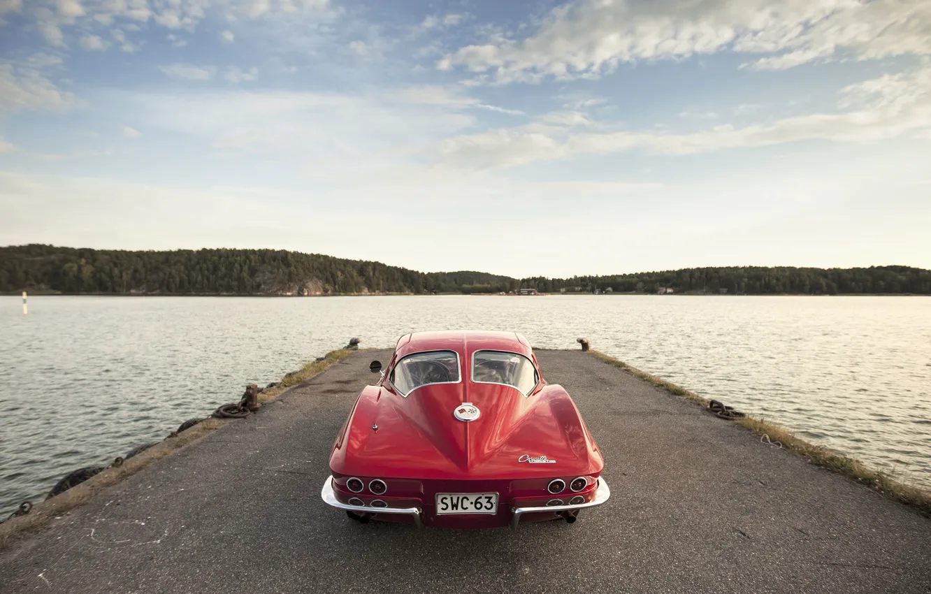 Фото обои озеро, Corvette, Chevrolet, пирс, сзади, Sting Ray, 1963, задние фонари