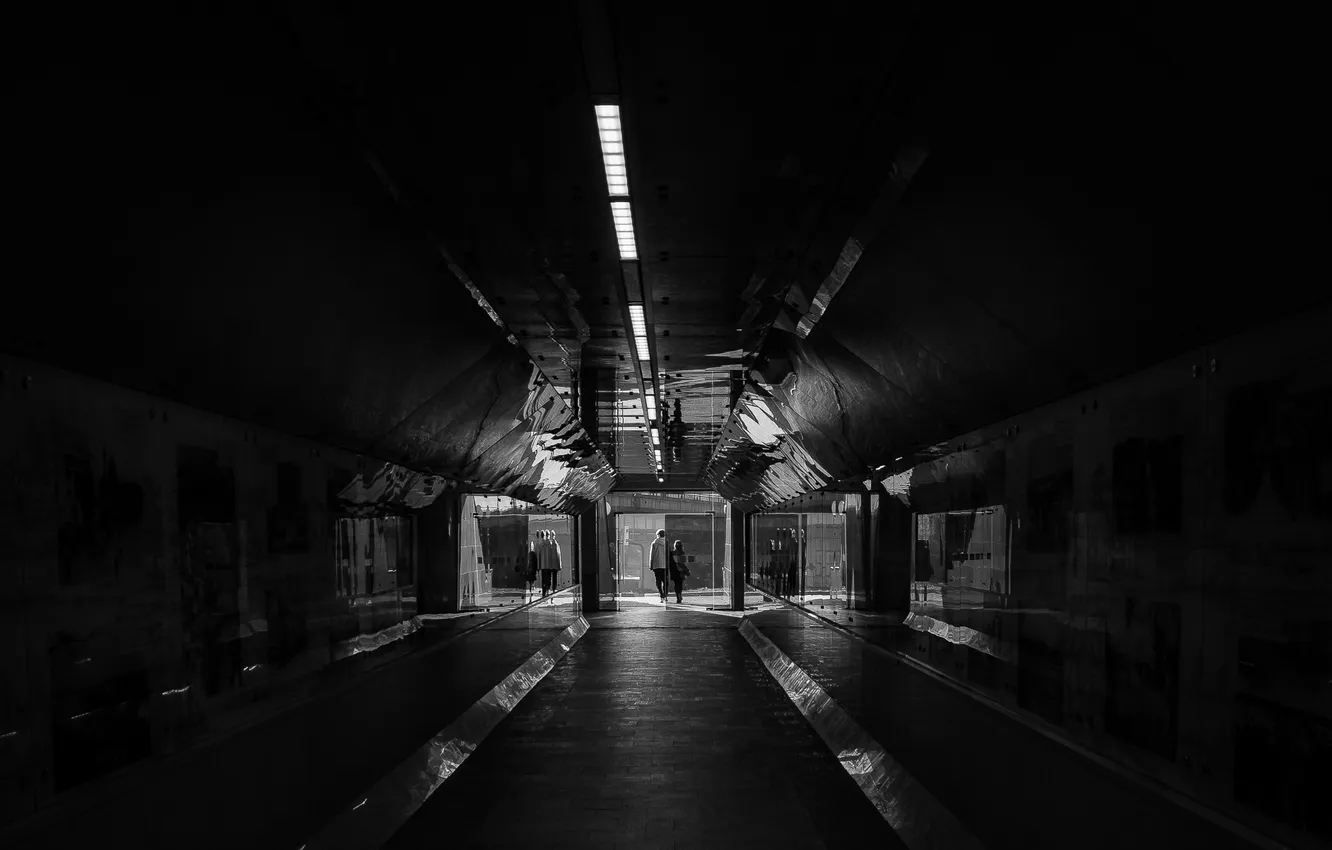 Фото обои свет, город, люди, тень, архитектура, подземный переход