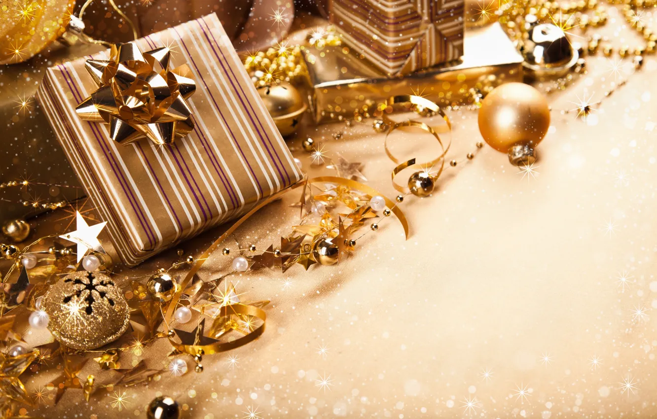 Фото обои шарики, ленты, золото, Новый Год, Рождество, подарки, декорации, Christmas