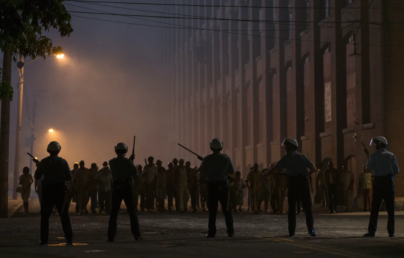 Фото обои cinema, gun, weapon, police, movie, Detroit, shotgun, film