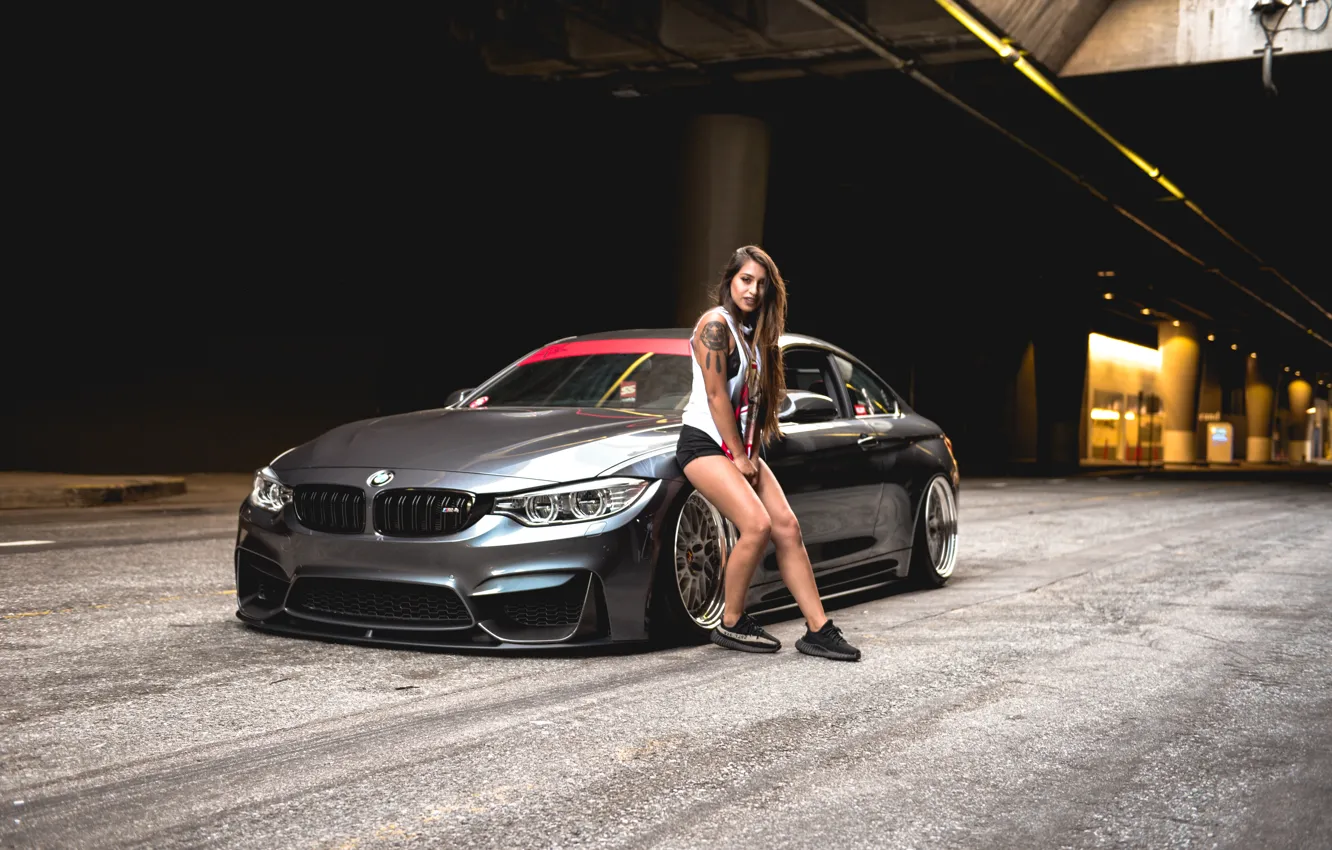 Фото обои BMW, Girl, Tattoo, F82