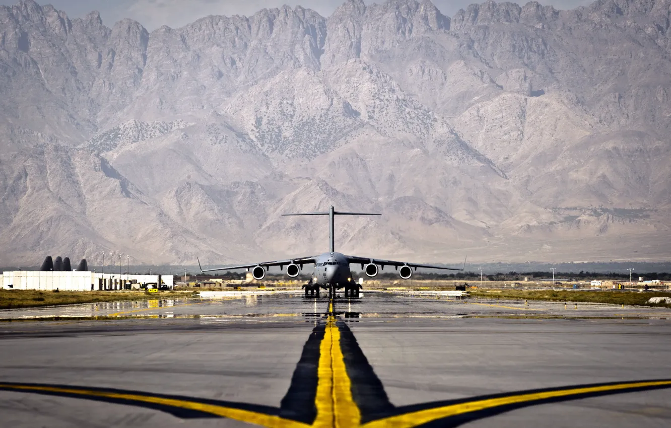 Фото обои самолёт, аэродром, C-17 Globemaster III
