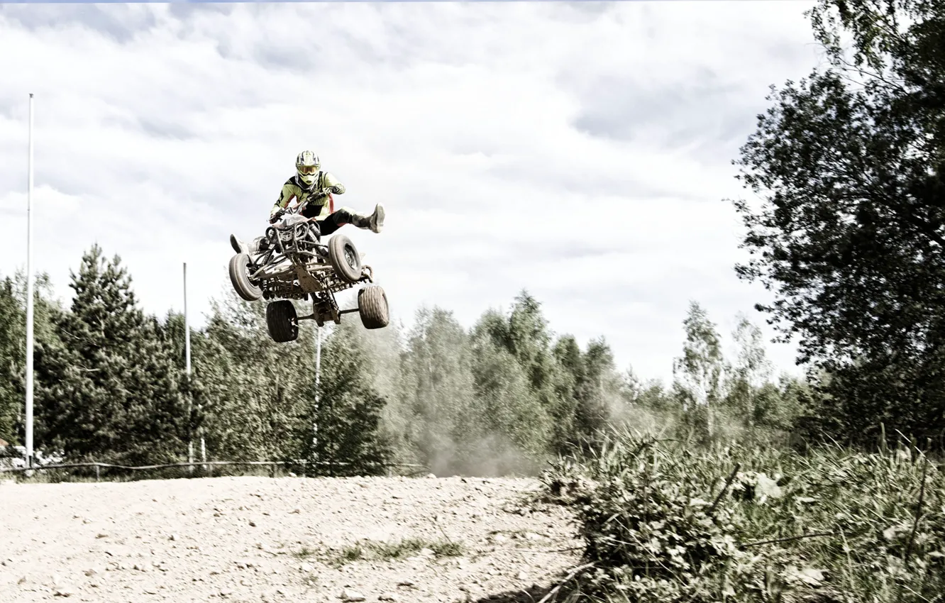 Фото обои дорога, лес, небо, деревья, Спорт, sport, forest, road