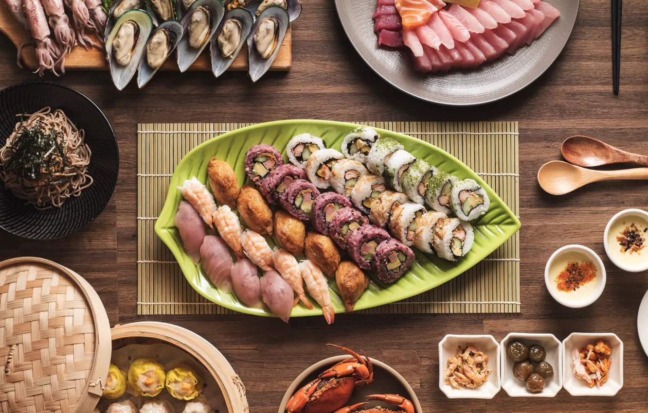 Фото обои рыба, суши, роллы, креветки, морепродукты, блюда, кальмары, ассорти