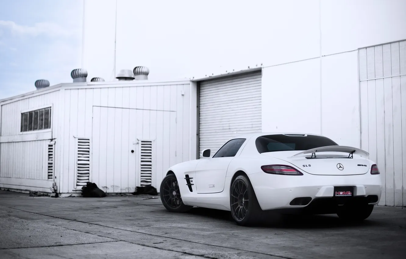 Фото обои небо, white, SLS AMG, Mercedes Benz, sky, building, Мерседес Бенц, СЛС АМГ