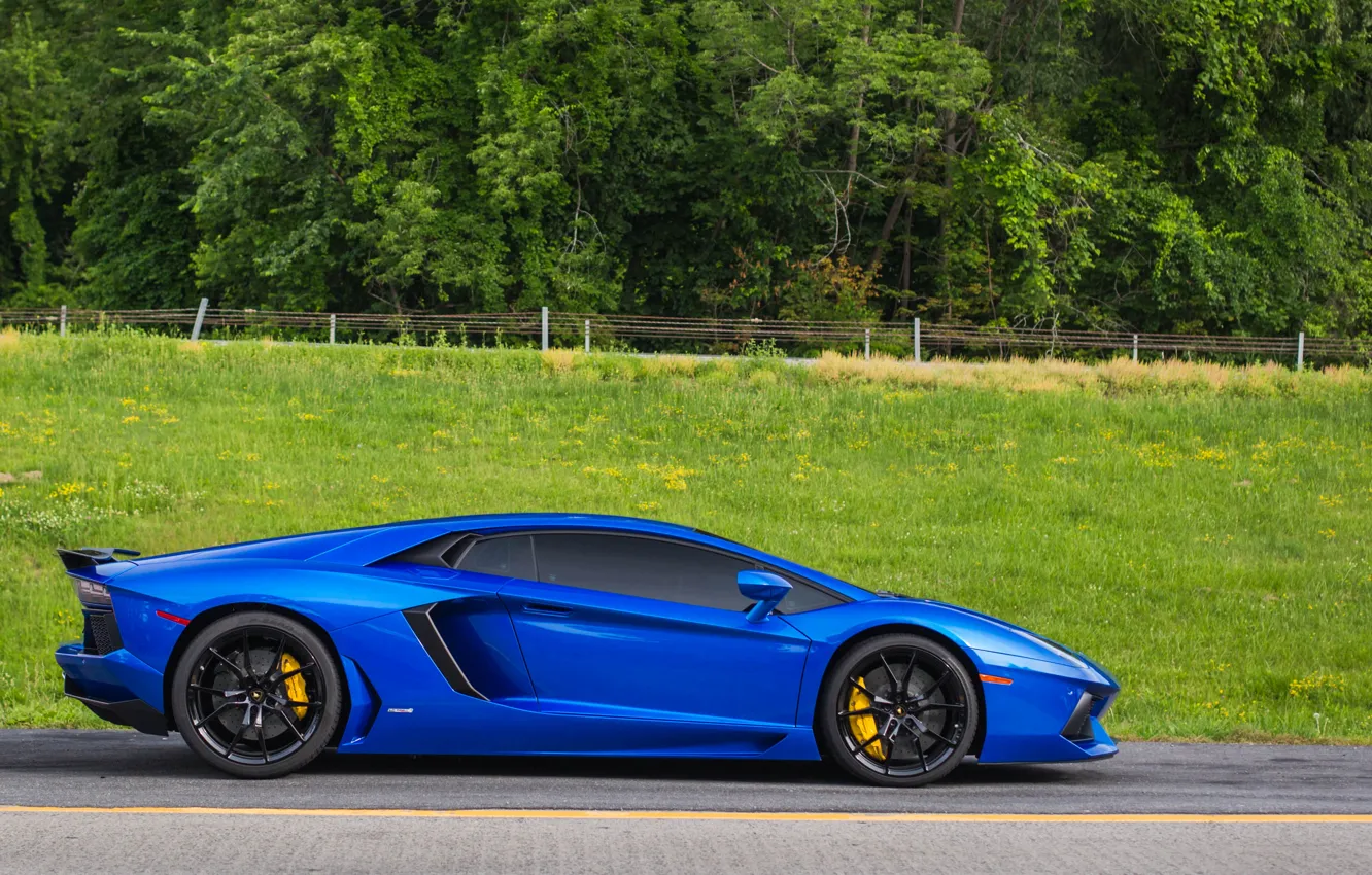Фото обои Lamborghini, side, blue, view, aventador