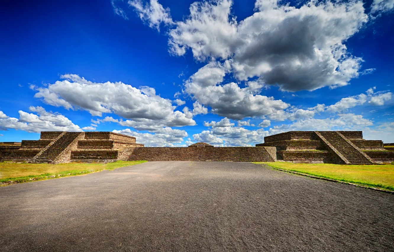 Фото обои облака, Мексика, голубое небо, Теотиуакан пирамид