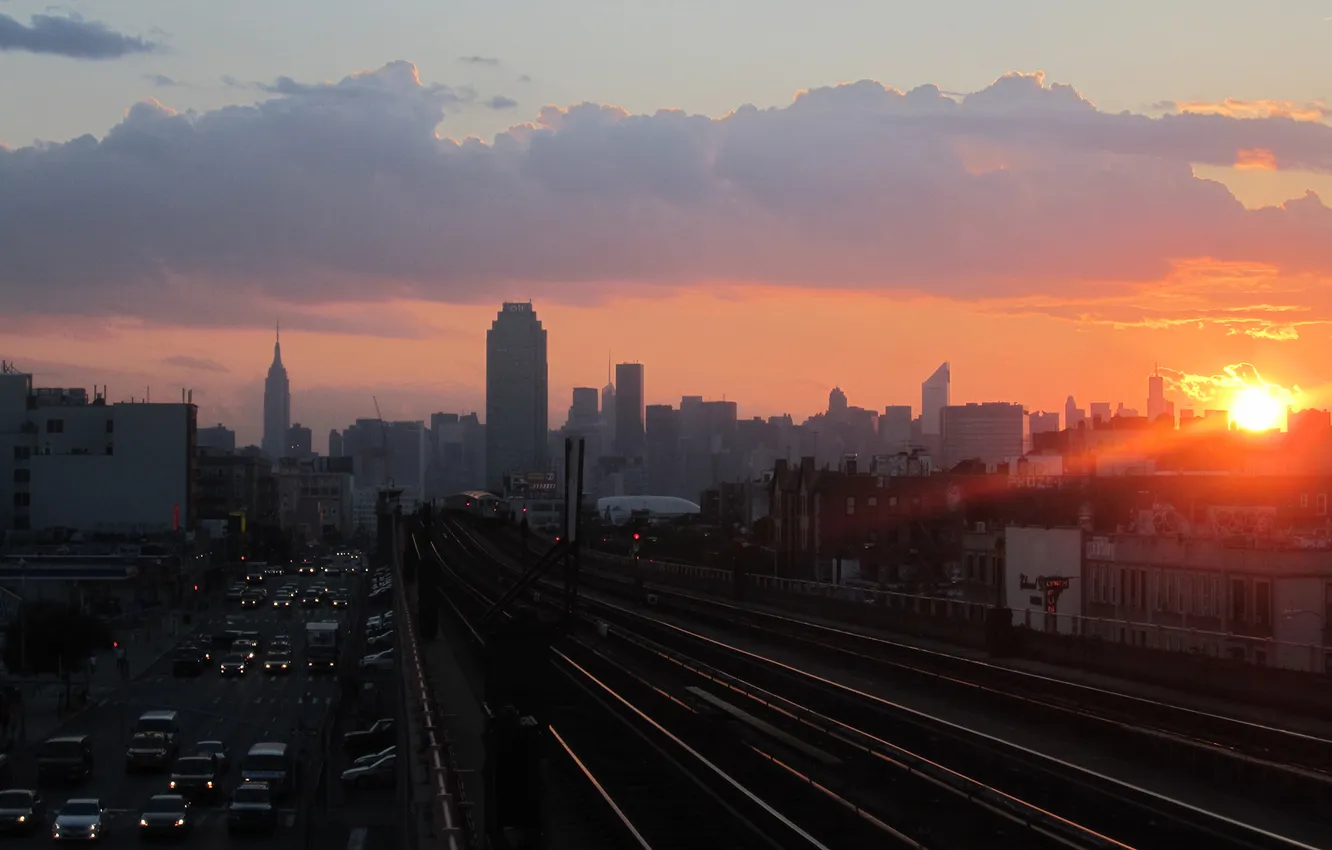 Фото обои summer, new york, sun, train, queens, city nyc