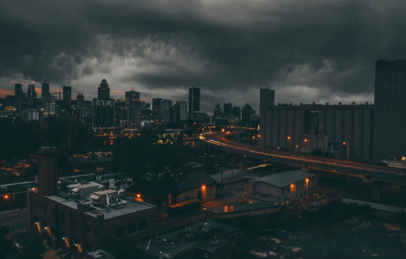Фото обои крыша, Montreal, ночь, Canada, тучи, огни, мрак