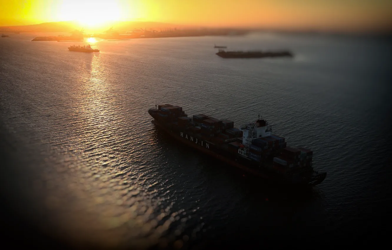 Фото обои Закат, Море, Судно, Контейнеровоз, Vessel, Hanjin, Грузовое судно, Container Ship