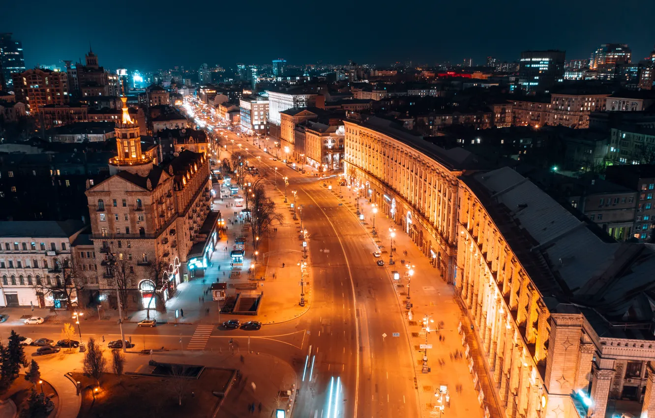 Фото обои дорога, свет, машины, ночь, город, огни, движение, улица