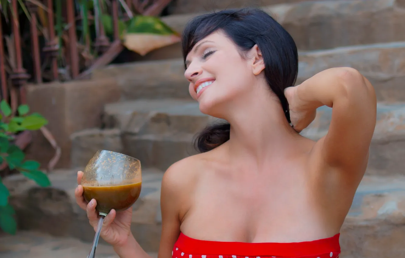 Фото обои red, denise milani, tea, Big boobs