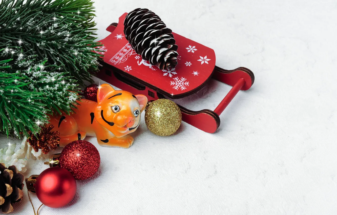 Фото обои праздник, Новый Год, белый фон, тигра, Happy New Year, с новым годом, Merry Christmas, свечки