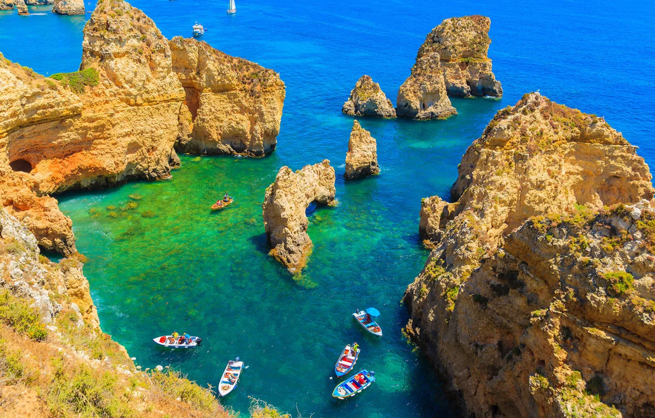 Фото обои пейзаж, природа, океан, скалы, лодки, Португалия, Ponta da Piedade