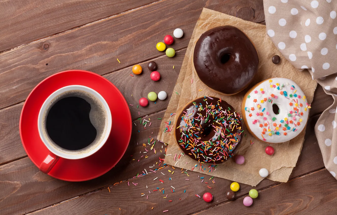 Фото обои кофе, пончики, сладкое, драже, глазурь