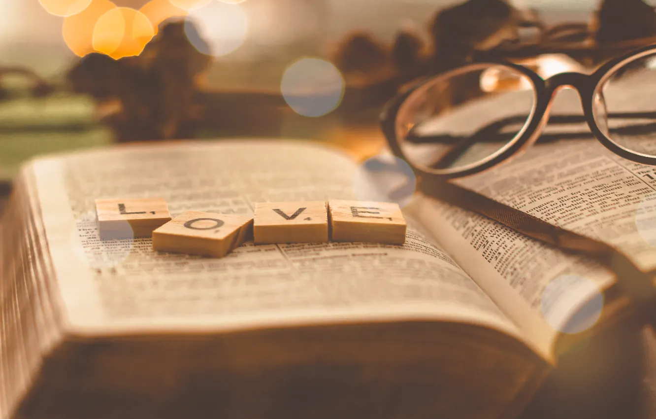 Фото обои Love, Christian, God, Glasses, Bible, Jesus, Holy Bible, Sunlights