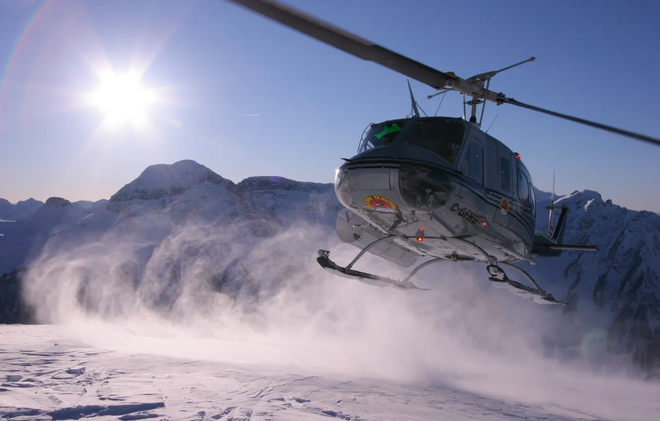 Фото обои солнце, горы, Bell Helicopter Textron, UH-1 Iroquois (Huey), снежная пыль