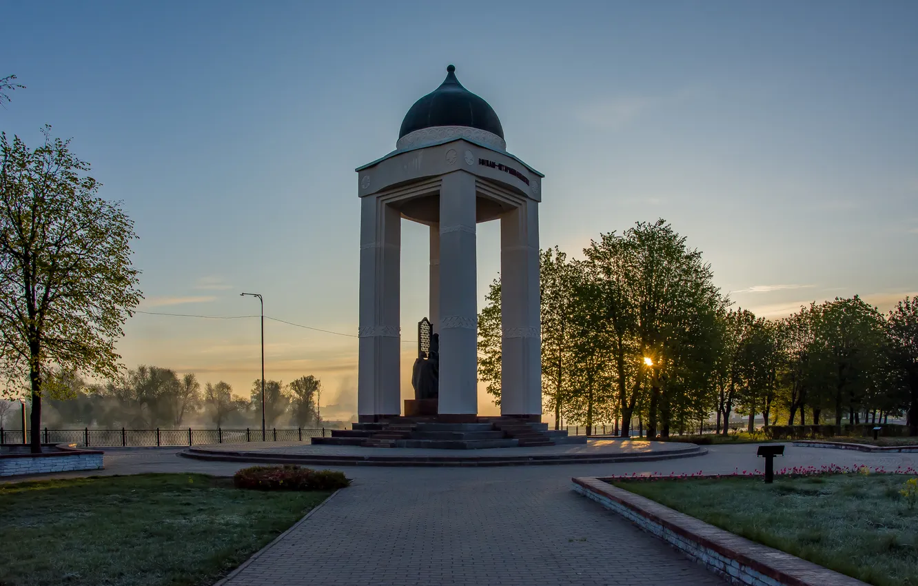 Фото обои город, рассвет, весна, памятник афганцам