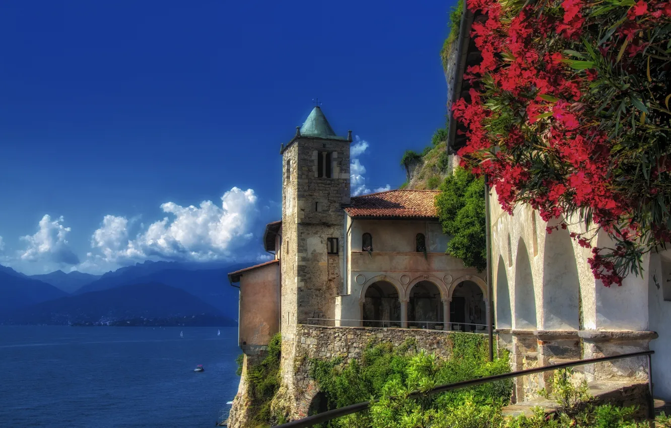 Фото обои горы, Италия, Italy, Leggiuno, Ломбардия, Lake Maggiore, Lombardy, озеро Маджоре