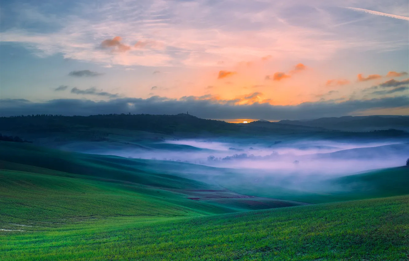 Фото обои поле, туман, долина, Италия, Тоскана