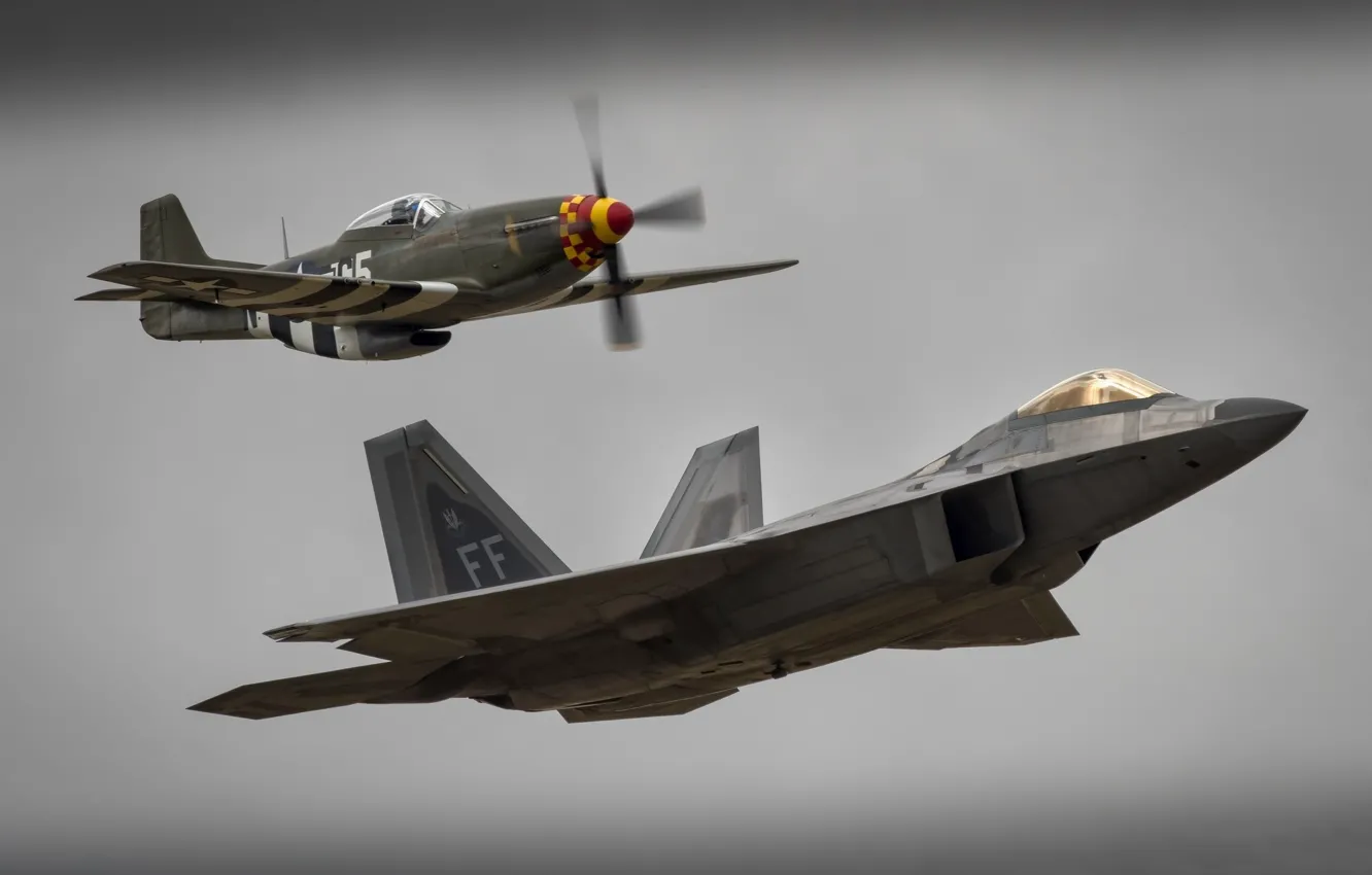 Фото обои F-22 Raptor, P-51 Mustang, F-22 Raptor & P-51 Mustang