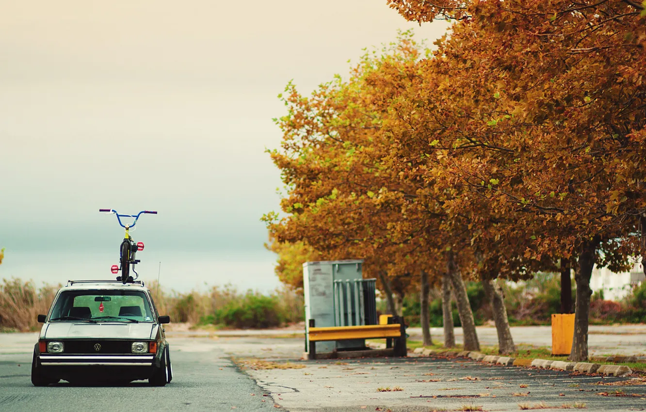 Фото обои осень, велосипед, volkswagen, bike, rabbit, фольксваген, low, doll