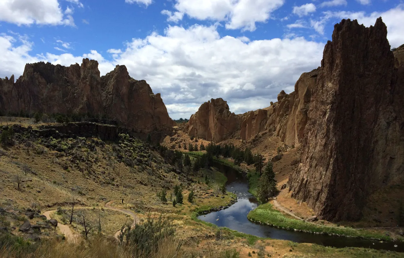 Фото обои небо, облака, горы, река, США, oregon, smith rock