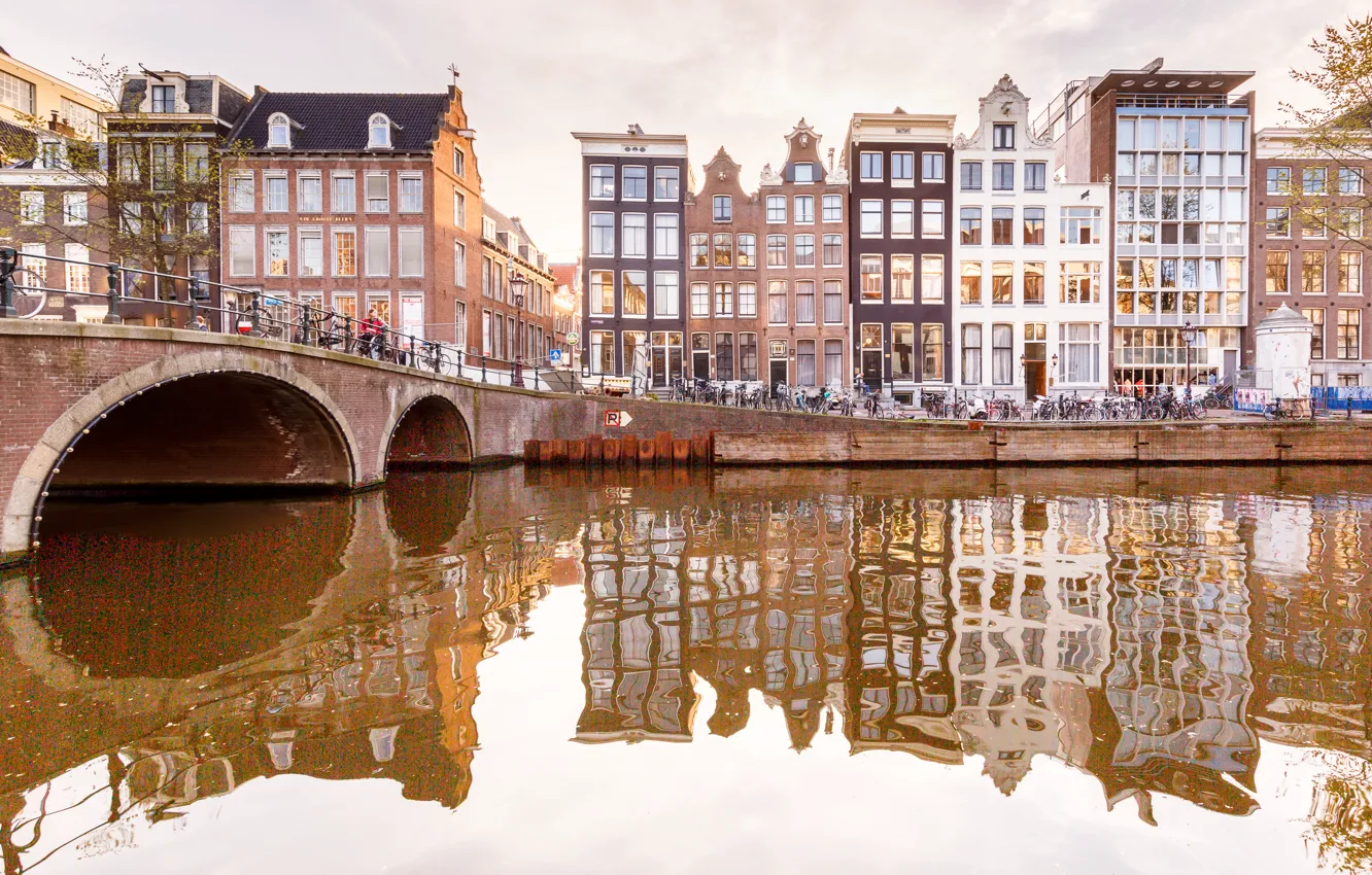 Фото обои мост, отражение, дома, Амстердам, канал, Нидерланды