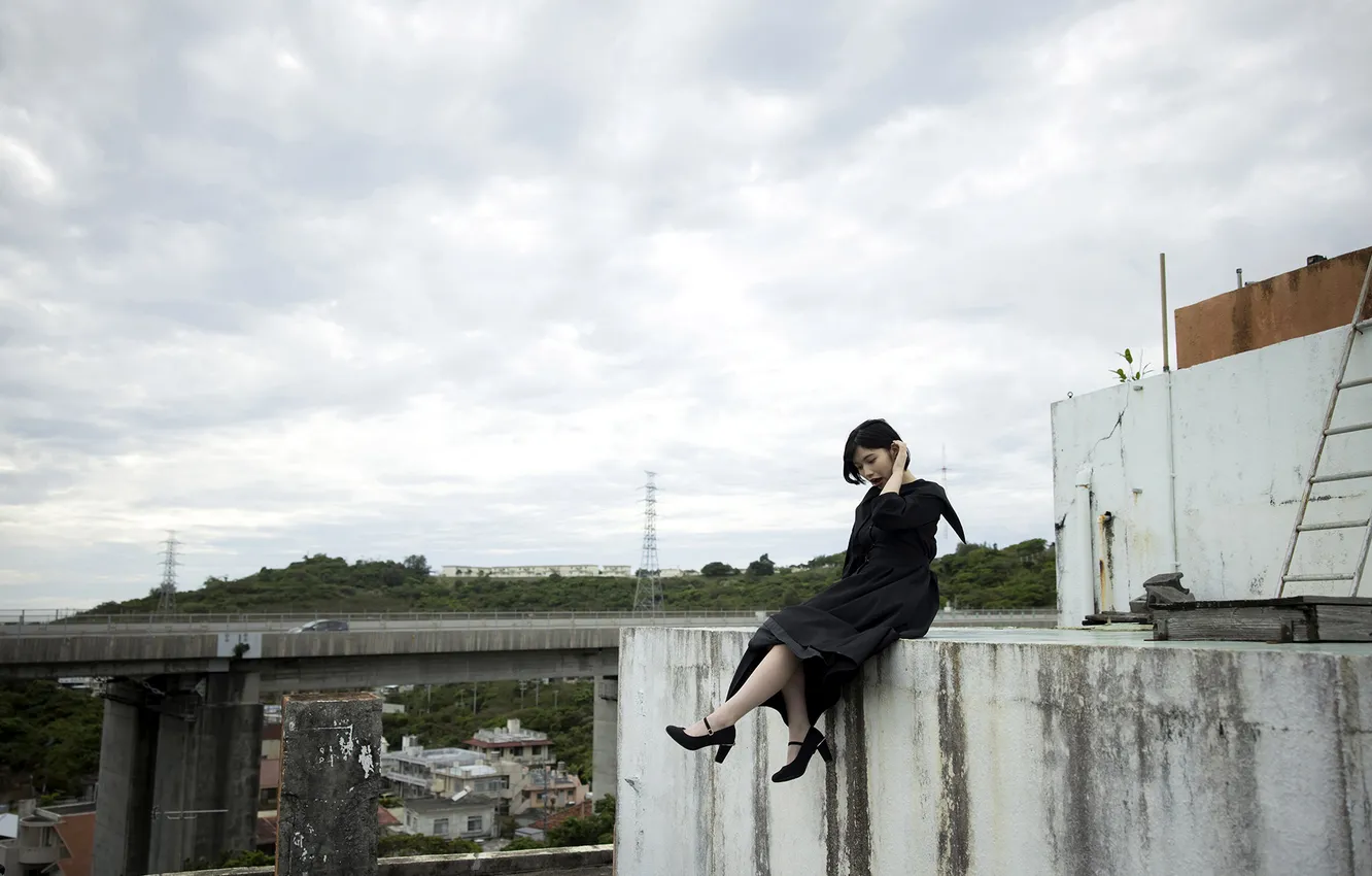 Фото обои Clouds, Beautiful, Asian, Model, Woman, Building, Pretty, High Heels