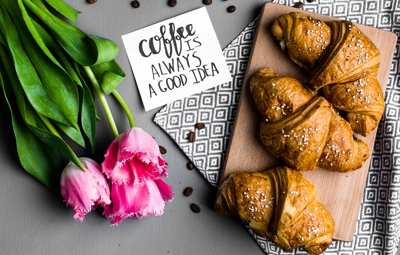 Фото обои кофе, зерна, завтрак, тюльпаны, pink, tulips, coffee, круассаны