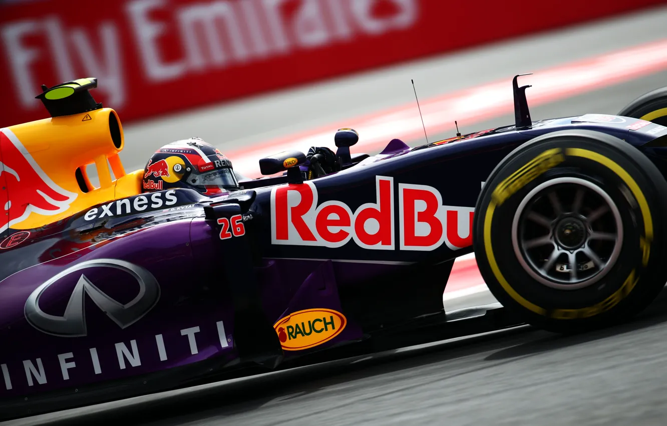 Фото обои Профиль, Formula 1, Red Bull, Daniil Kvyat
