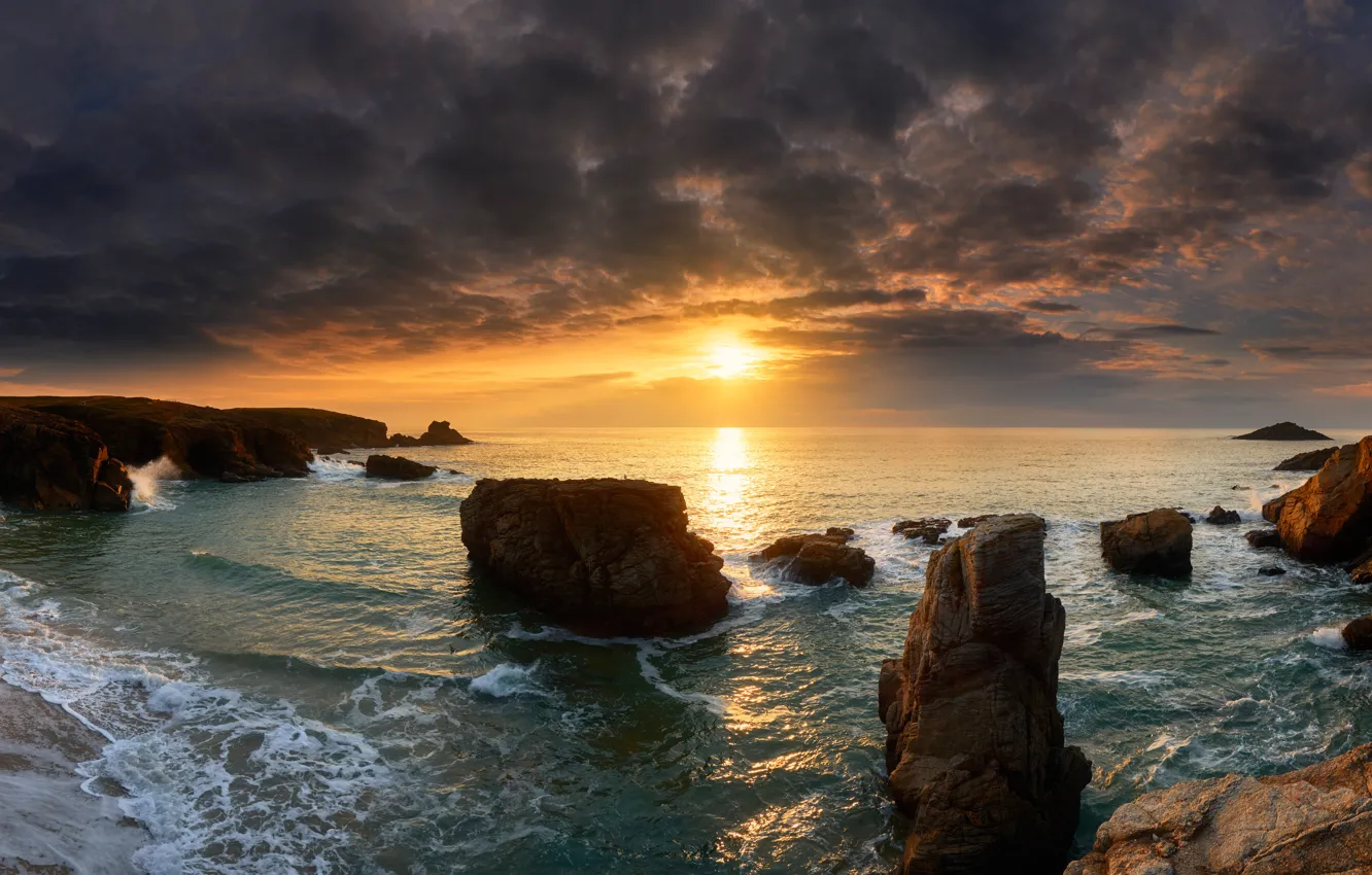 Фото обои море, закат, скалы, побережье, Франция, панорама, France, Brittany