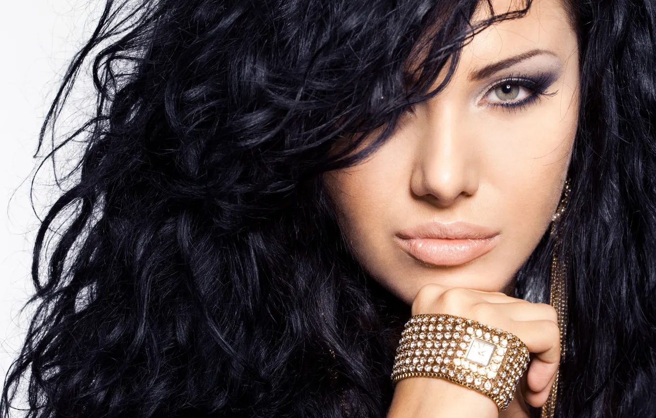 Фото обои sexy, woman, eyes, lips, watch, makeup