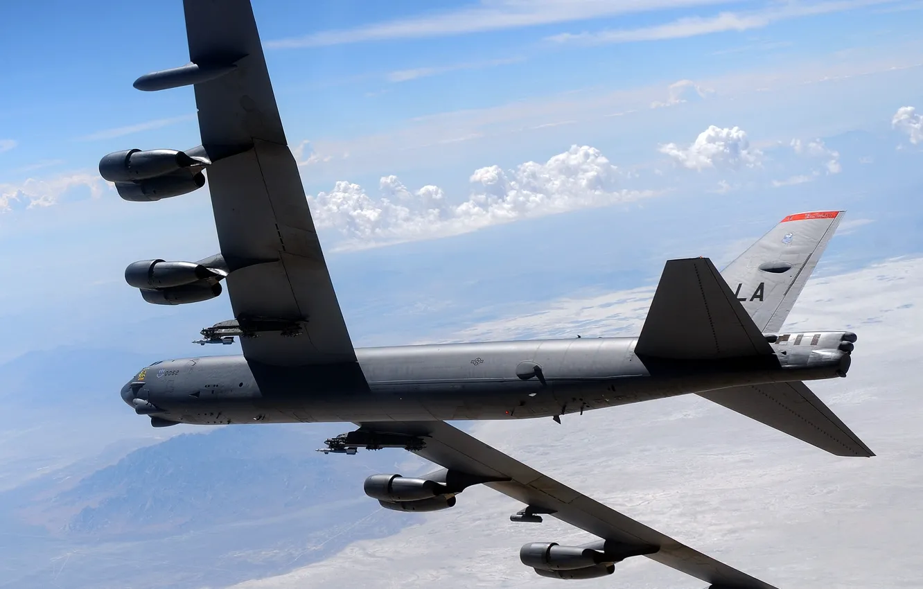 Фото обои США, стратегический, межконтинентальный, бомбардировщик-ракетоносец, сверхдальний, Boeing B-52 Stratofortress, Стратосферная крепость