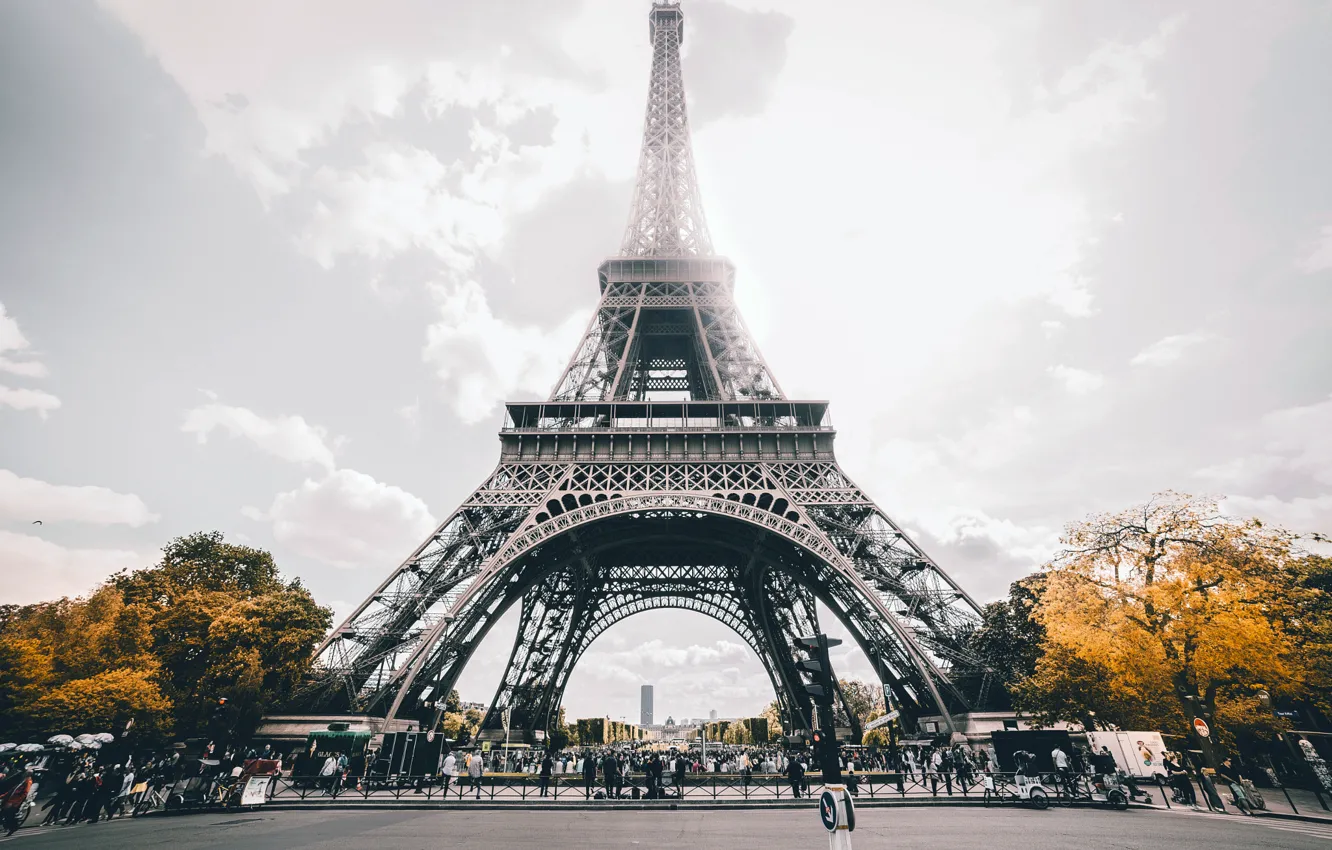 Фото обои деревья, люди, Париж, Эйфелева башня, архитектура, туристы