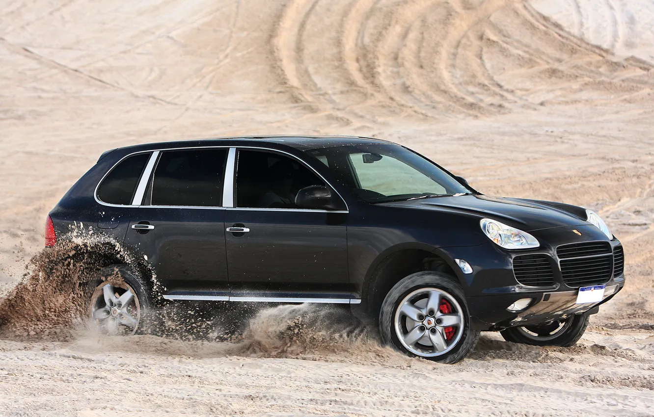 Фото обои Porsche, black, desert, speed, sand, Turbo, Cayenne