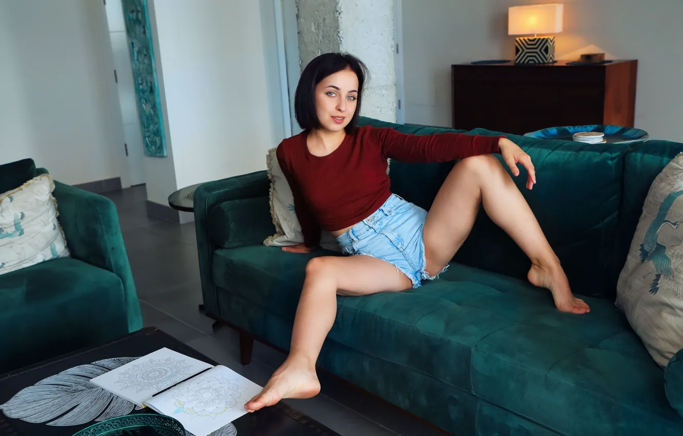 Фото обои hot girl, short hair, model, living room, sexy woman, photoshoot, posing, black hair