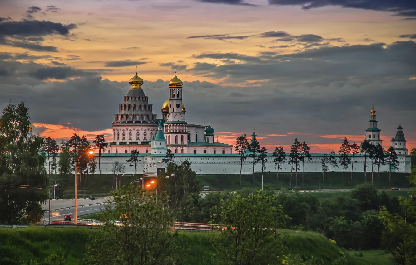 Фото обои дорога, деревья, закат, собор, храм, Россия, Московская область, Истра